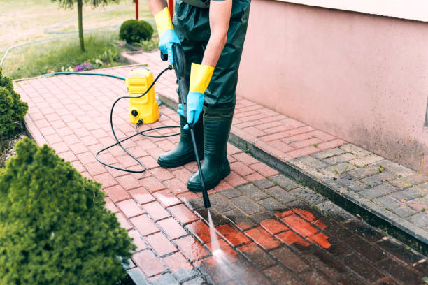 Best Building Exterior Pressure Washing in Baldn, WI